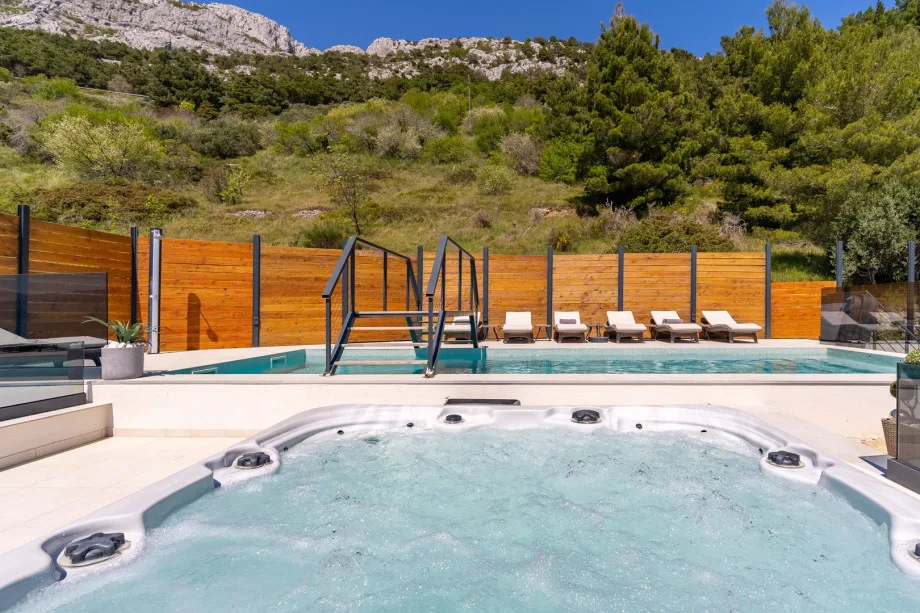 Villa Blue Lagoon, with 240 sqm of interior space on a 570 sqm plot