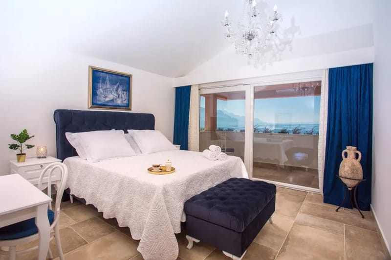 Dormitorio n.º 3 con cama king size de 180 x 200 cm, TV y aire acondicionado