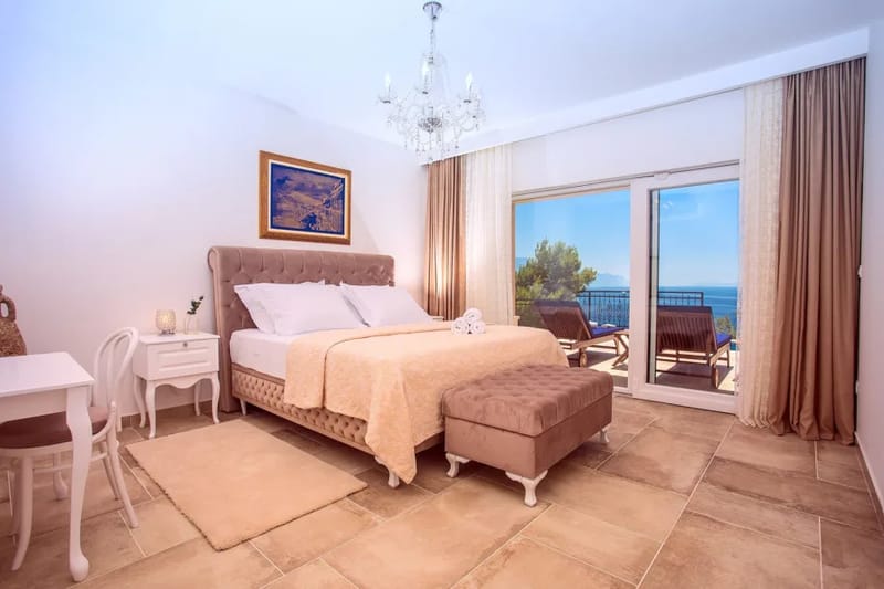 Dormitorio n.º 1 con cama king size de 180 x 200 cm, TV y aire acondicionado