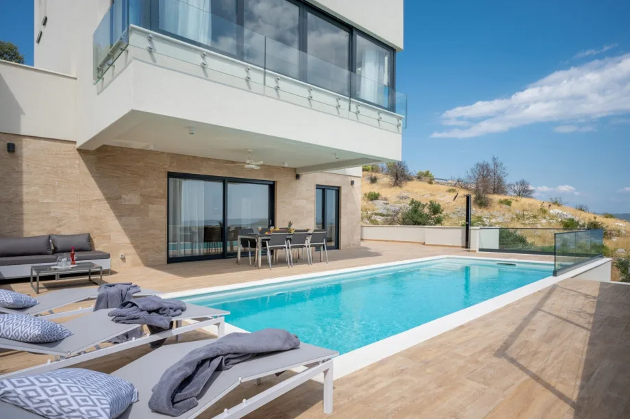 Villa Astera with its private pool, 2.5 km from the beach and 7 km from Trogir town.