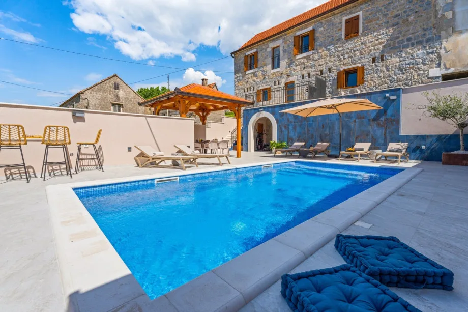 Encantadora Villa Perina con piscina privada