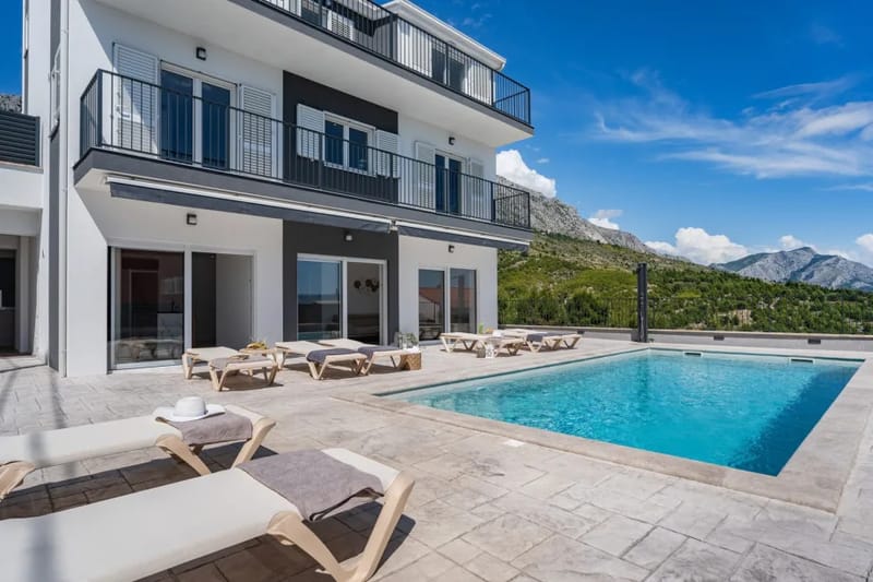 Villa MI with private pool