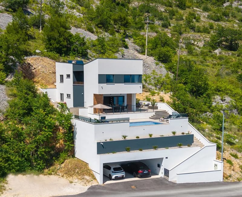 Villa EBS: piscina climatizada, 4 dormitorios, 4 baños; perfecta tanto para familias como para parejas