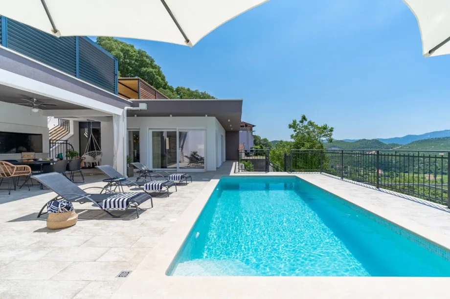 Villa Stella con piscina privada climatizada de 32 m², jacuzzi, sauna, sala multimedia, 3 dormitorios, 6+2 personas