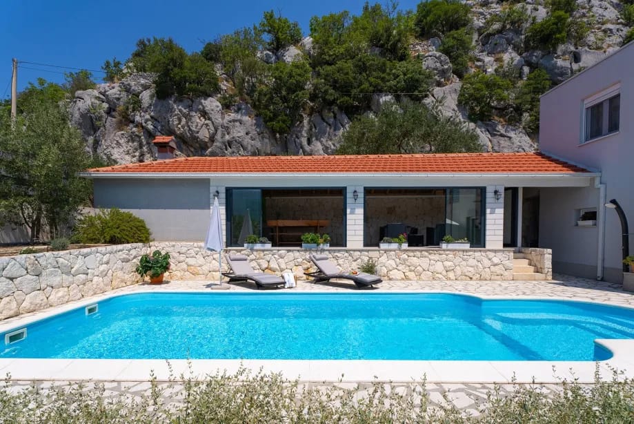 Villa Pasika con piscina privada, cocina de verano, barbacoa y 4 dormitorios