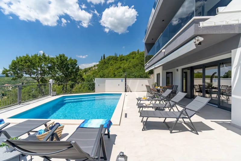 Villa Neda con piscina privada climatizada e hidromasaje