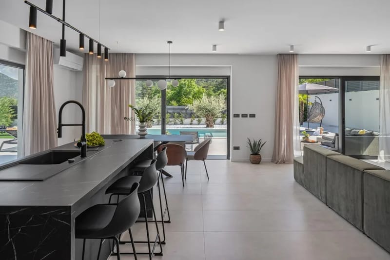 A fully furnished kitchen with an island