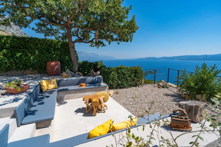 Lounge corner with sea views