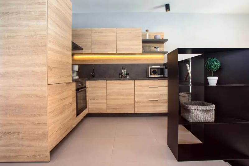 Cocina totalmente equipada junto a la zona de estar
