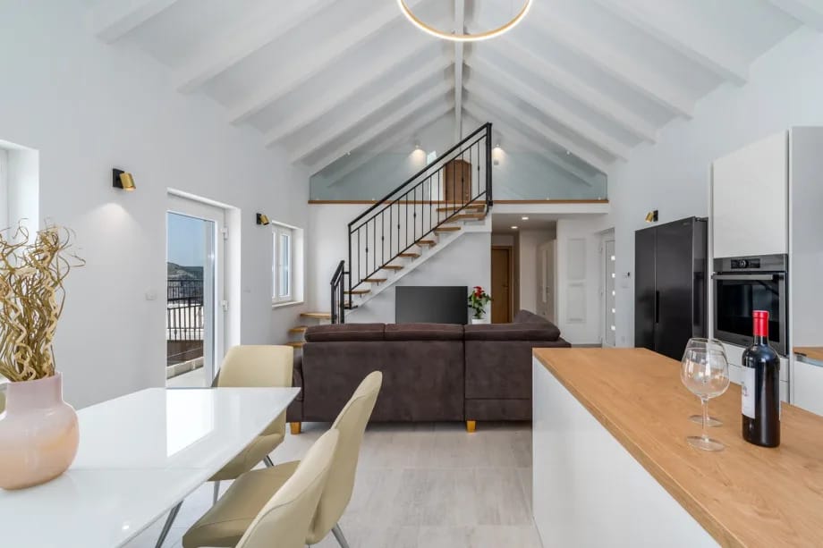 Ground-floor living area with a fully equipped kitchen
