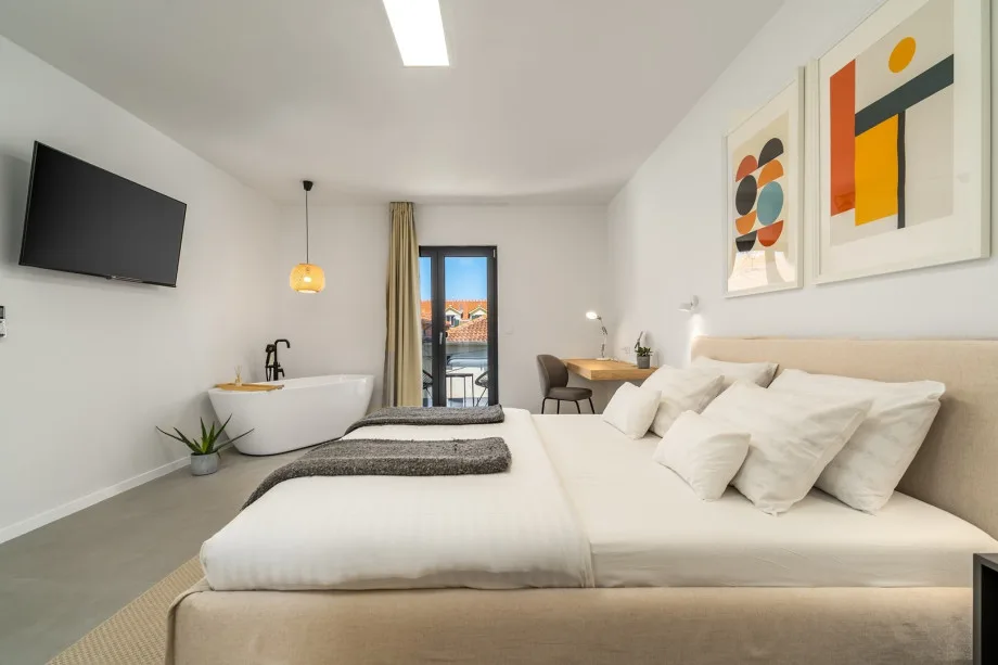 Dormitorio principal con cama king size