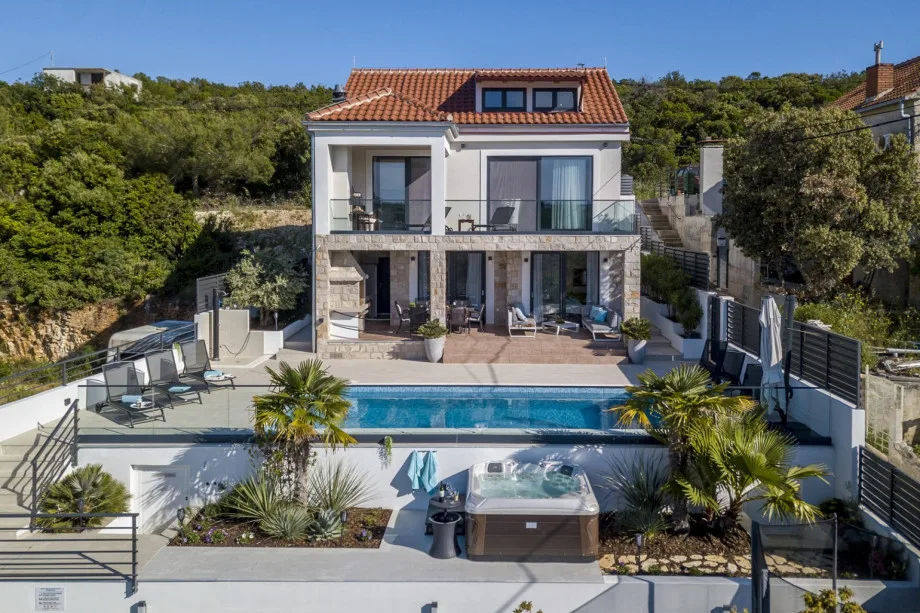 De nueva construcción, ofrece una estancia muy cómoda en un interior elegante y totalmente equipado