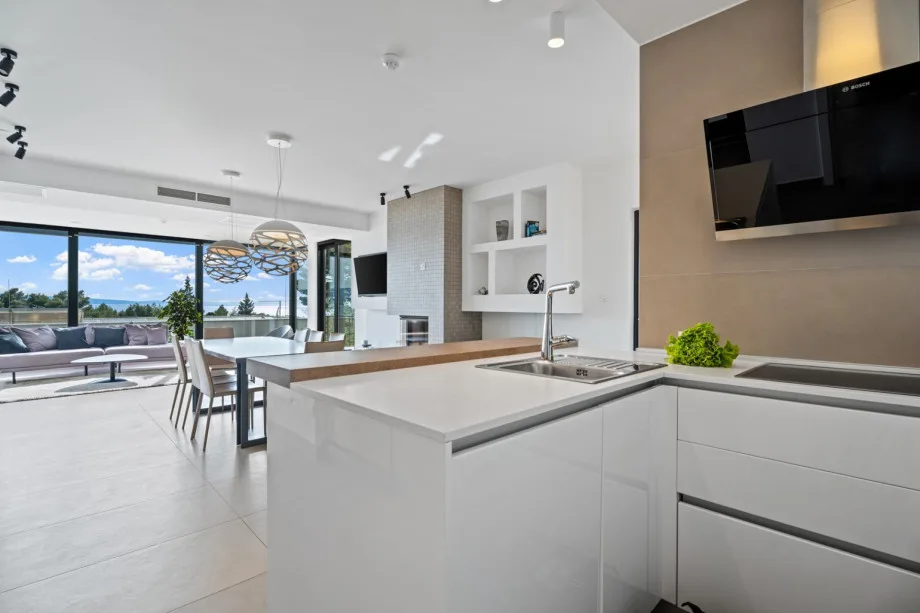 Fully equipped kitchen