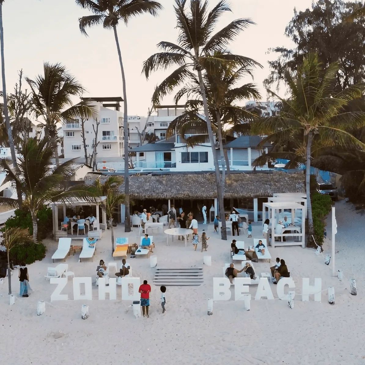 Beach club, restaurant and bar less than a 1-minute walk from the condo