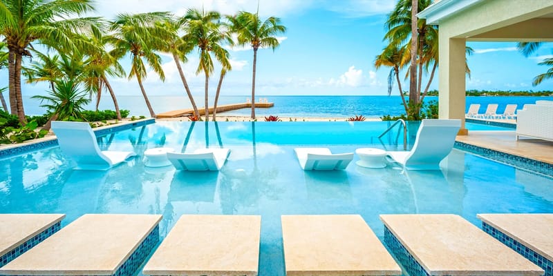 Piscina infinita