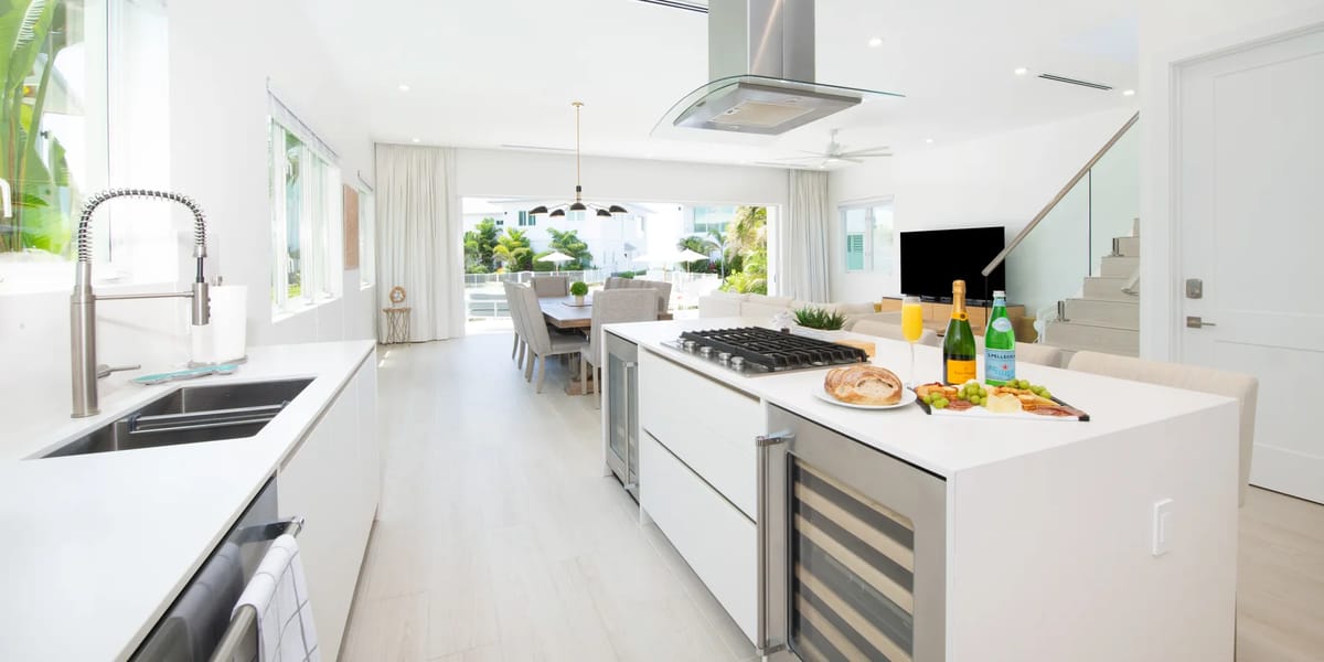 Gourmet kitchen