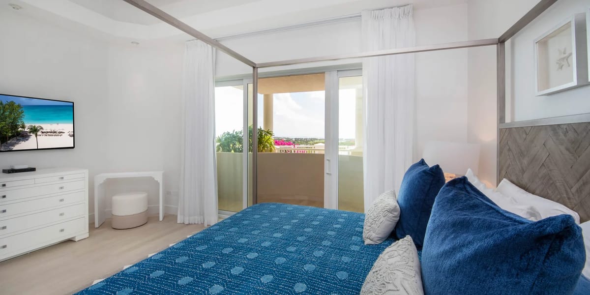 Primary suite