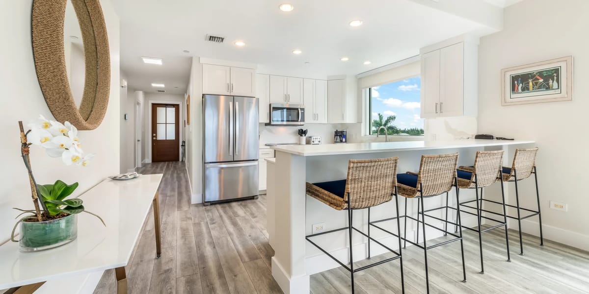 Gourmet kitchen