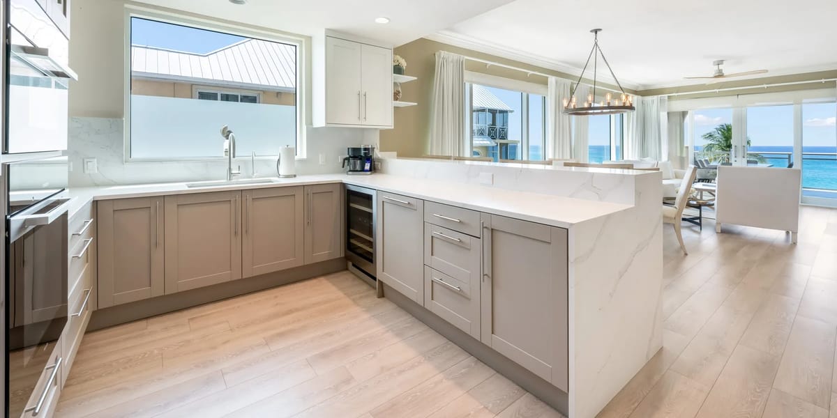Gourmet kitchen