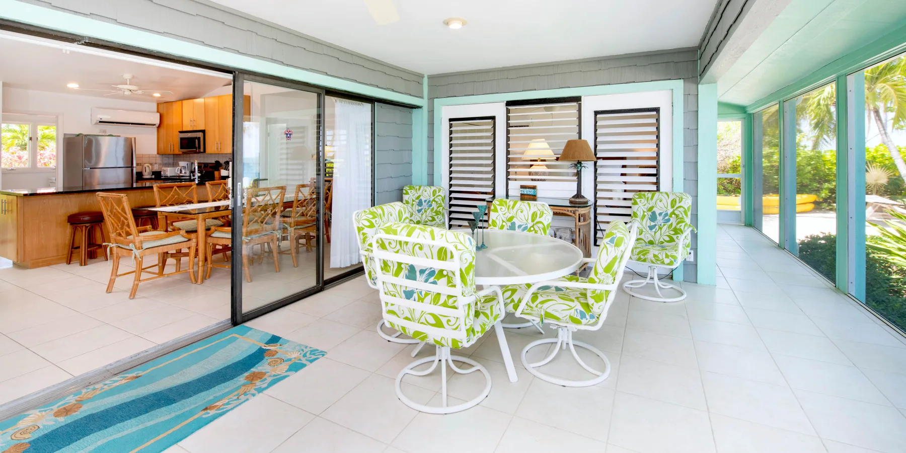 Alfresco dining