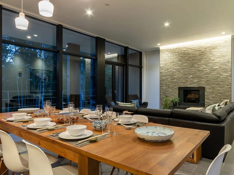 Yanagi House interior