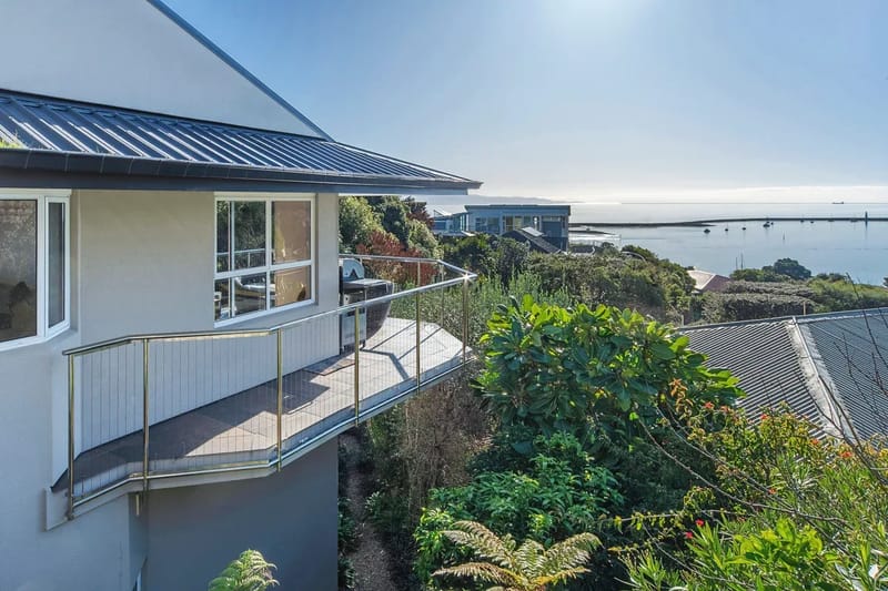 Lighthouse Vista