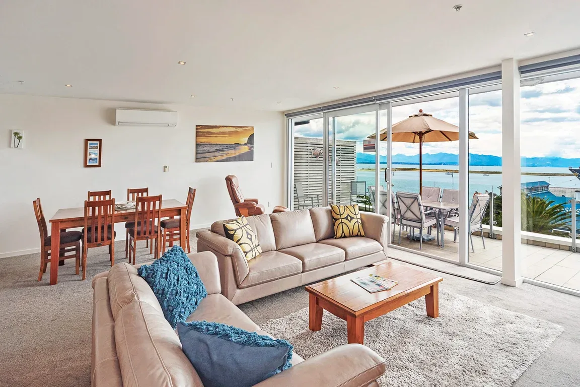 Sea Quest Apartment