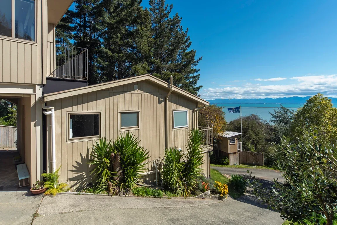 Coastal Hideaway