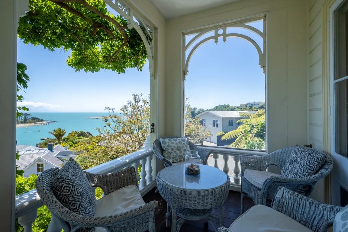 Puna Perch @ Te Whare Rangi