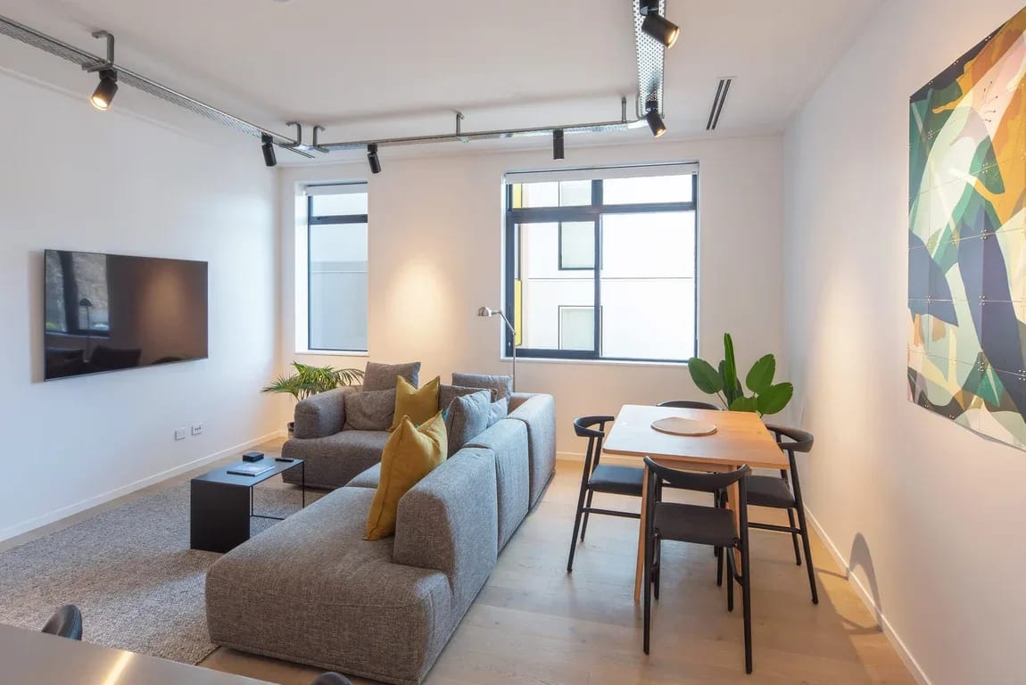 Inner City Apartment 1 with Car Park + Rooftop Balcony