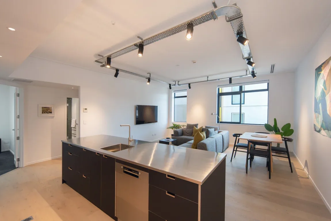 Inner City Apartment 1 with Car Park + Rooftop Balcony