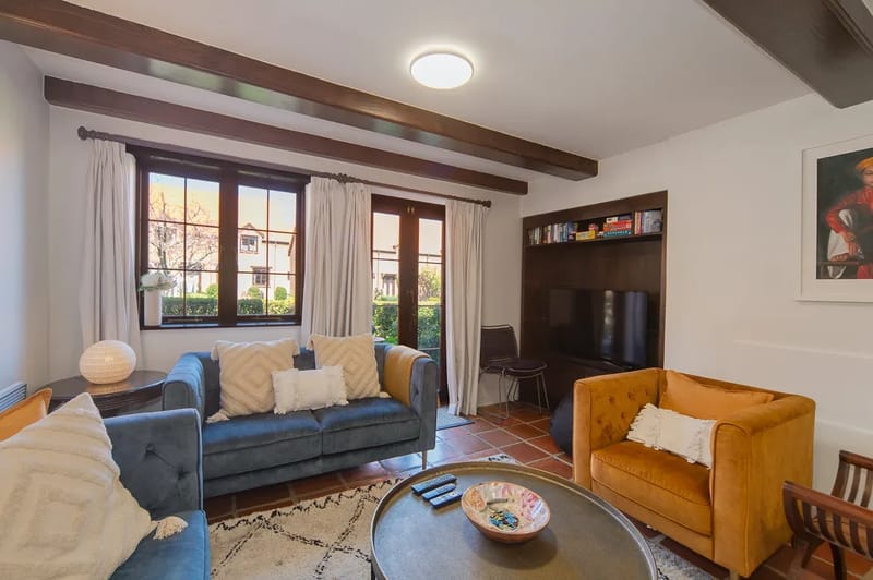 Monaco Shores Apartment