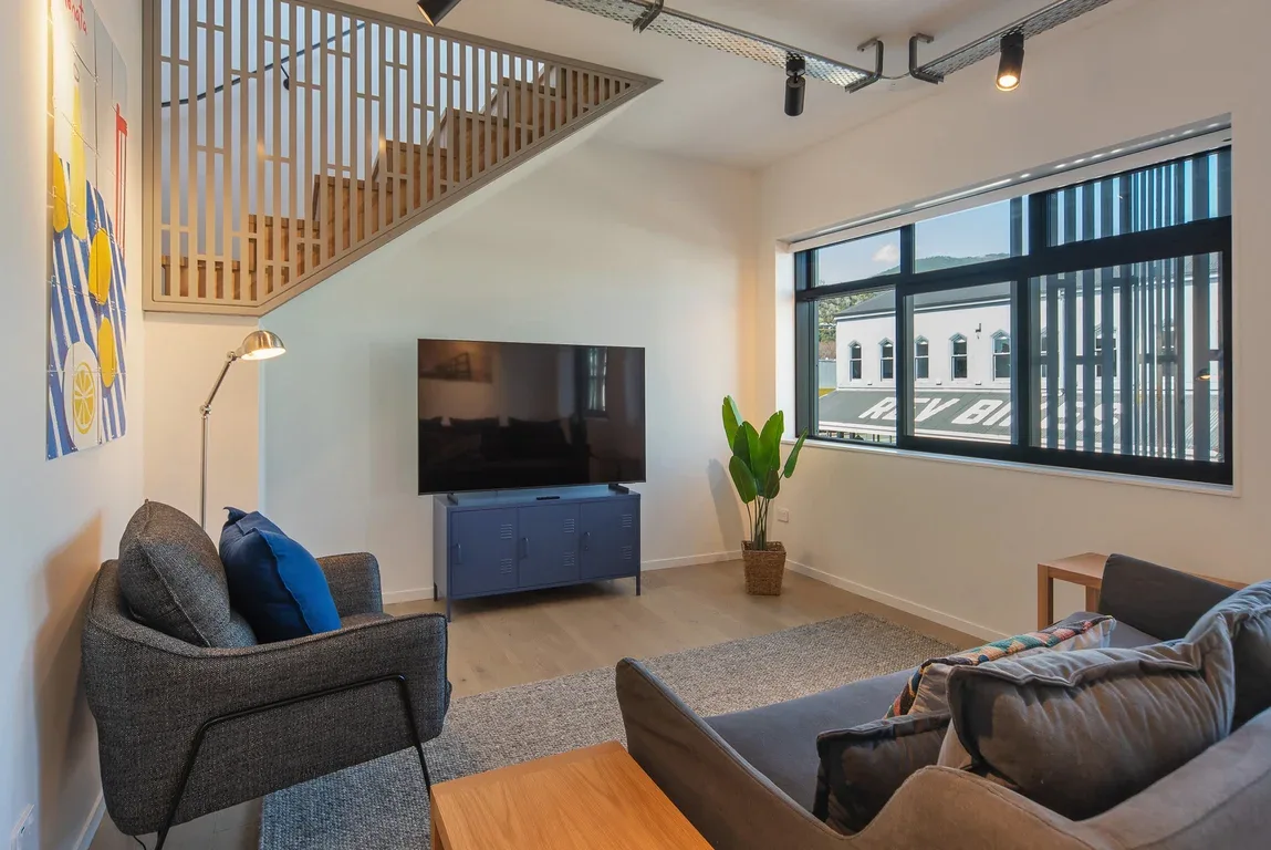 Inner City Apartment 3 with Rooftop Balcony