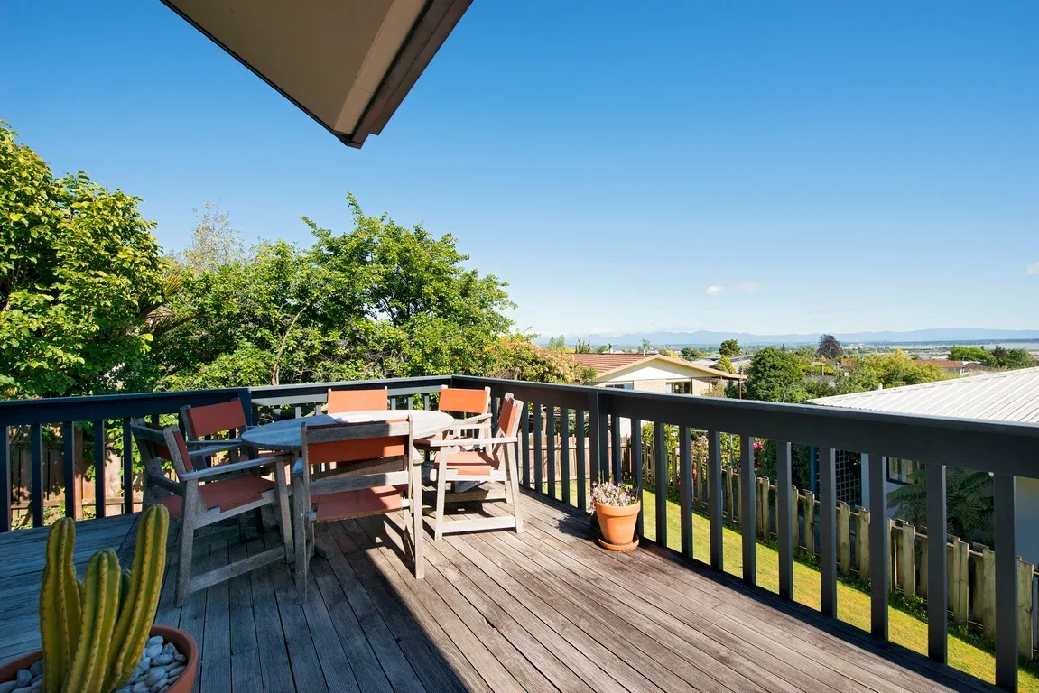 Sunny Richmond Holiday Home