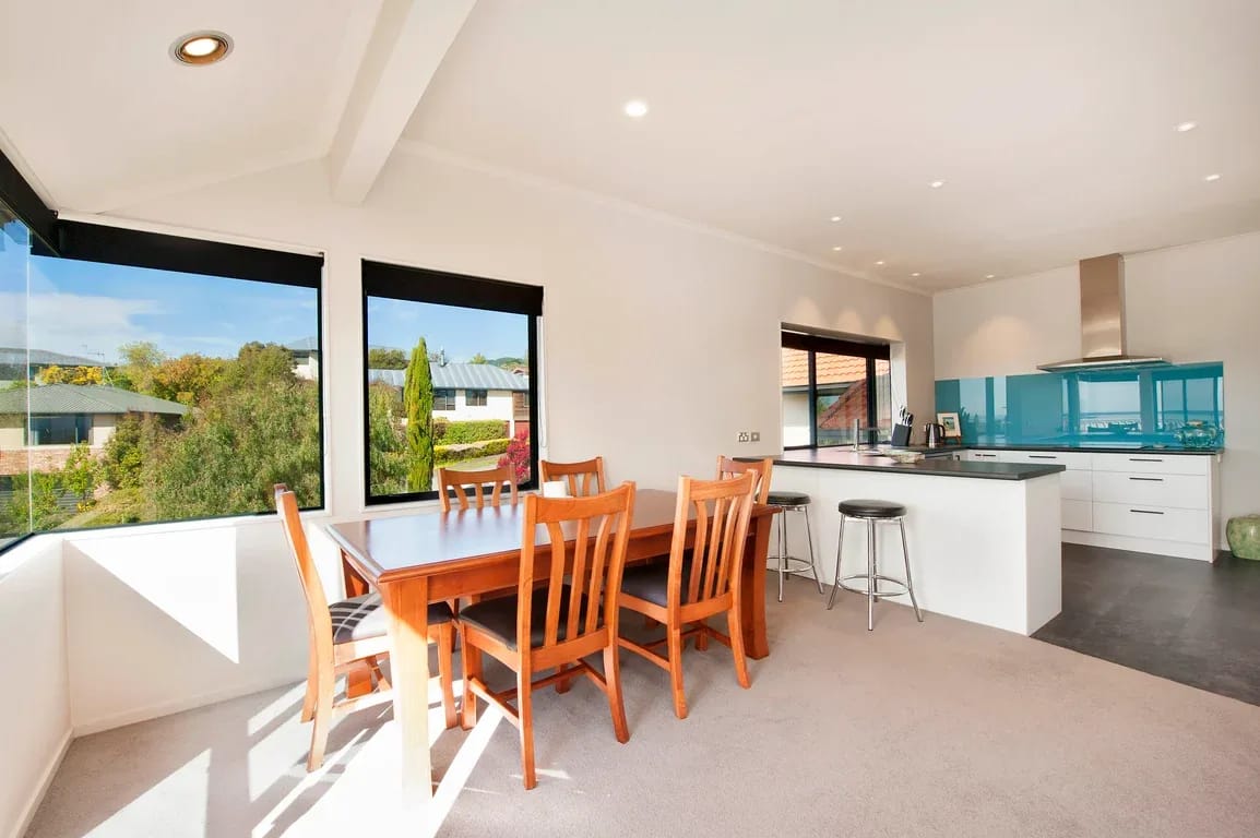 Sunny Richmond Holiday Home