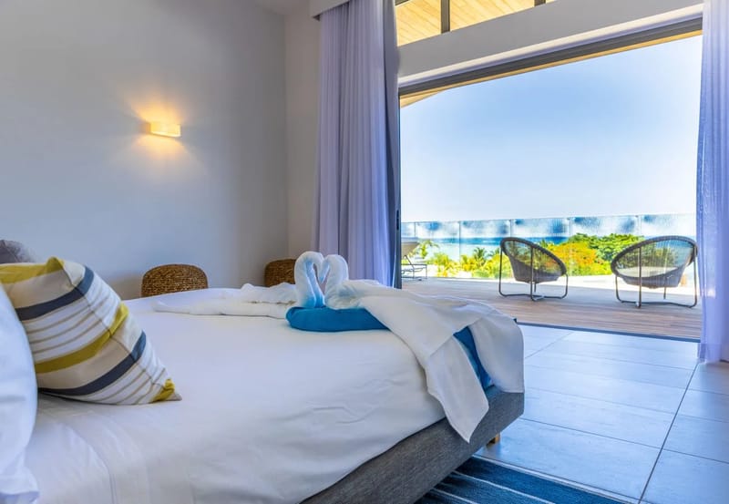 Apartment in Black River - Manta Cove - Penthouse by Horizon Holidays