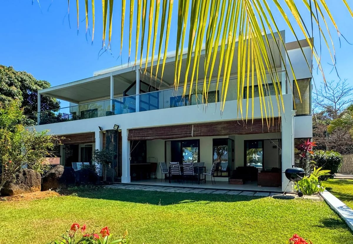 Apartment in Black River - Olana Beach - Premium Apartment by Horizon Holidays