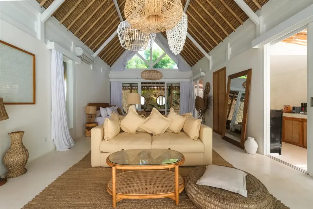 Photo 3 - Amaka Bungalow White #1