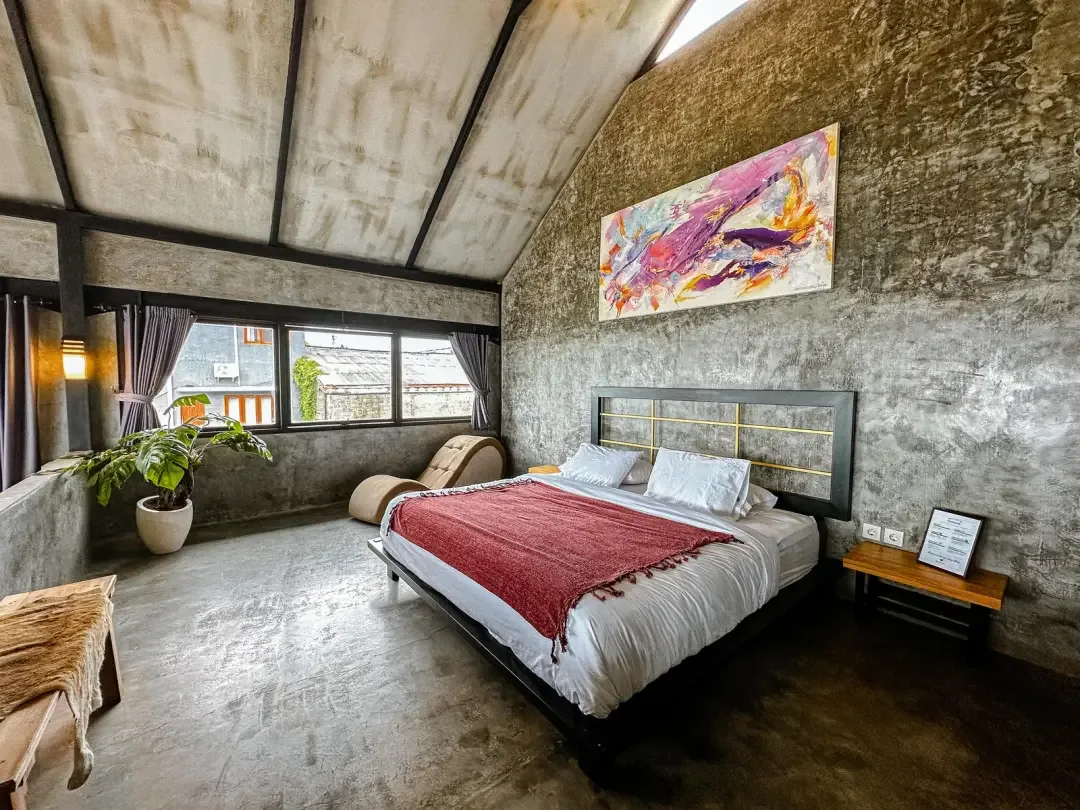 Photo 1 - EJ House