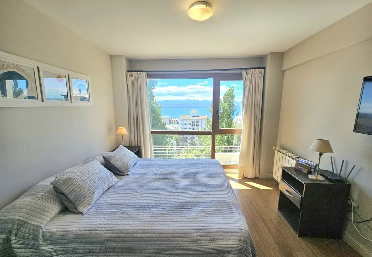 Monoambiente en San Carlos de Bariloche - Terrazas del Lago I F con vista al lago Nahuel Huapi