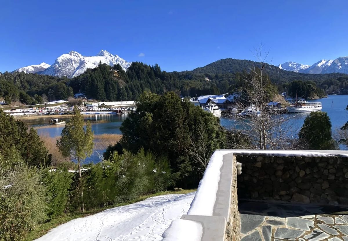 House in San Carlos de Bariloche - House Facing Llao Llao in Bariloche