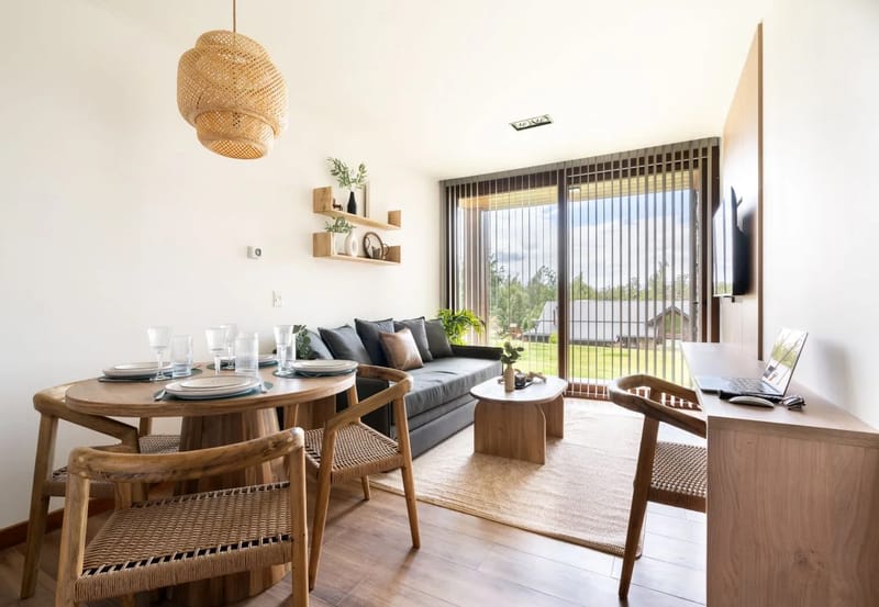 Departamento en San Carlos de Bariloche - Acogedor refugio en Melipal | Jardín, parrilla y piscina