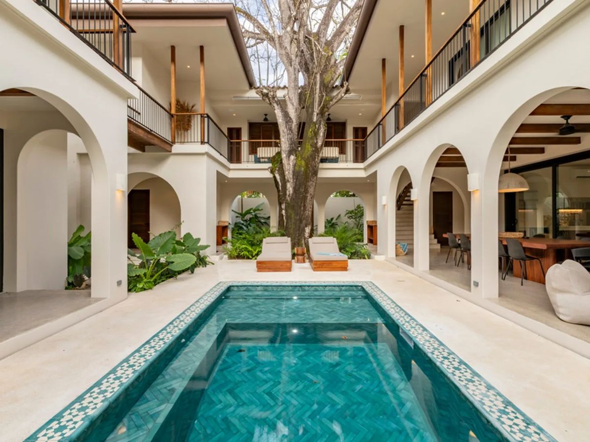Mariposa Villa · 1