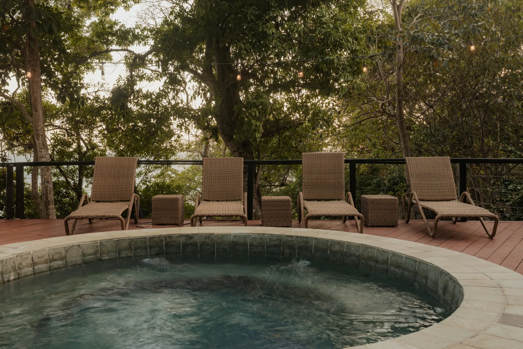 AIR - Upper Flat by 4 Elements - Contadora Island