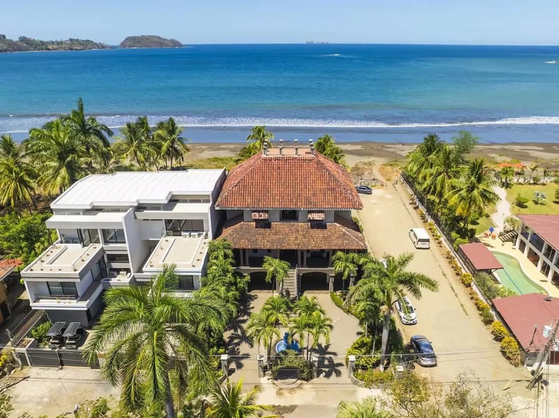 FL-01 — Beachfront Villa with Chef Service