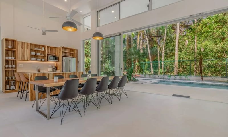 Neomar Main House + Apt · 2