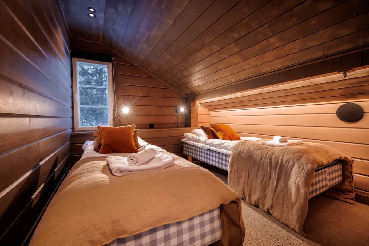 Dormitorio con camas individuales