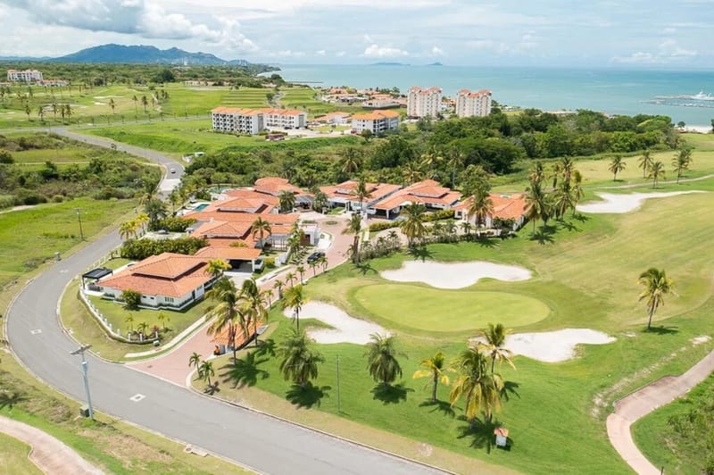 The Golf Oasis Villa by AcoModo @VistaMar