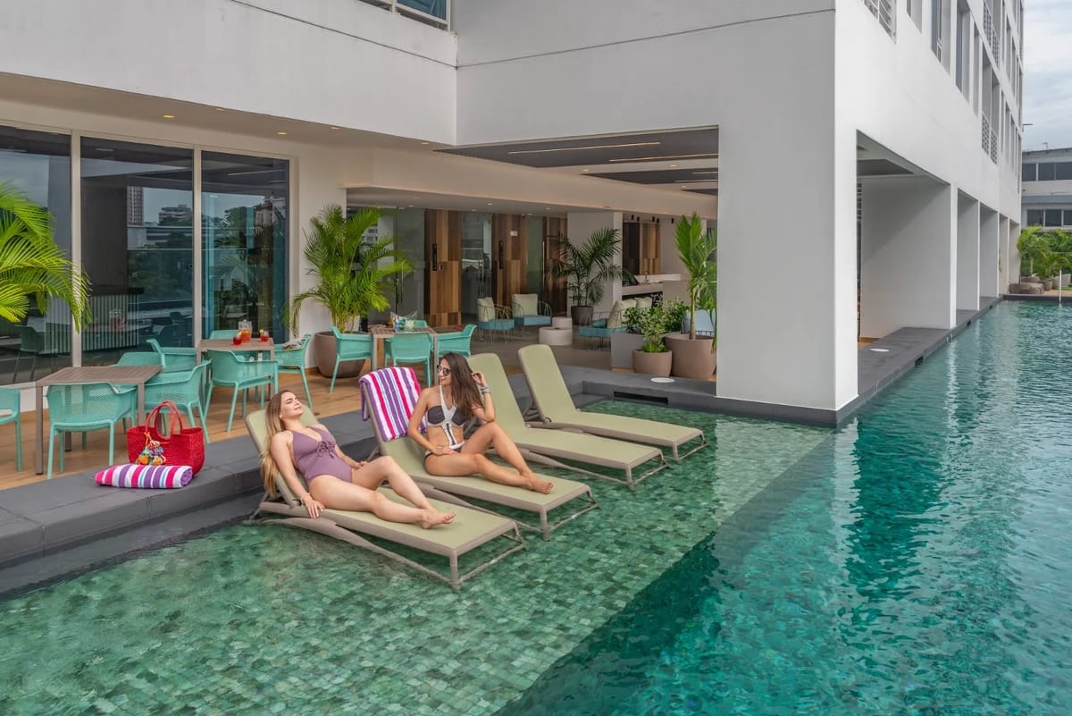 The Chic Condo by AcoModo +45 days minimum