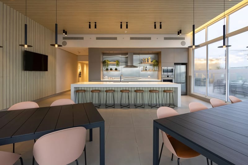The Chic Condo by AcoModo +45 days minimum